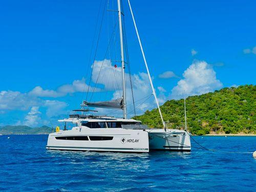 Fountaine Pajot Aura 51